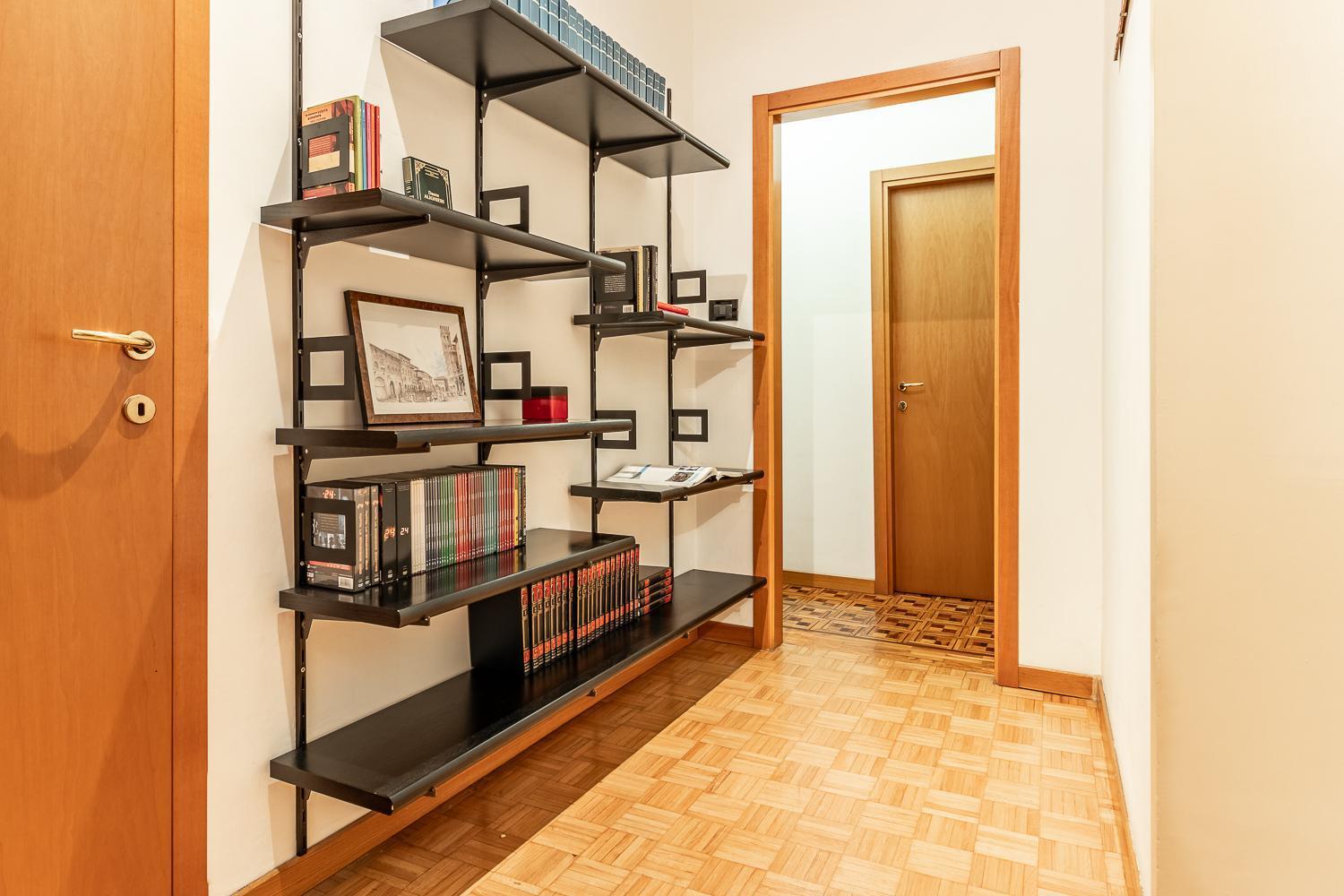 Spacious Apt With Kitchenette, Near Piazza Maggiore Болонья Экстерьер фото